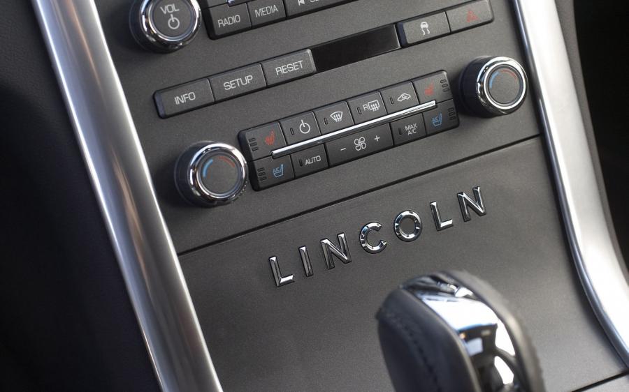  Lincoln MKS 2008 года  (фото 161 из 284)